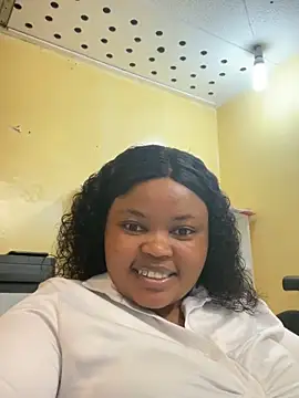 Curveysinaa online show from 02-17-25, 07:26