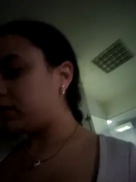 ElyzaIbarra online show from 03-18-25, 05:09