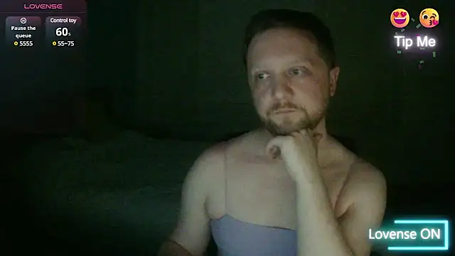 Snapshot of itsallfantasy chatting on 01-25-25, 10:50 itsallfantasy online show from 01-25-25, 10:50