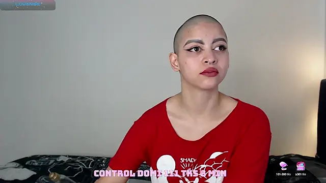 Snapshot of Bitsy_Messy chatting on 01-18-25, 07:48 Bitsy Messy online show from 01-18-25, 07:48