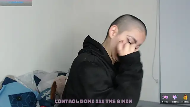 Snapshot of Bitsy_Messy chatting on 01-24-25, 11:37 Bitsy Messy online show from 01-24-25, 11:37