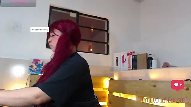 Snapshot of Bitsy_Messy chatting on 10-06-25, 09:01 Bitsy Messy online show from 10-06-25, 09:01