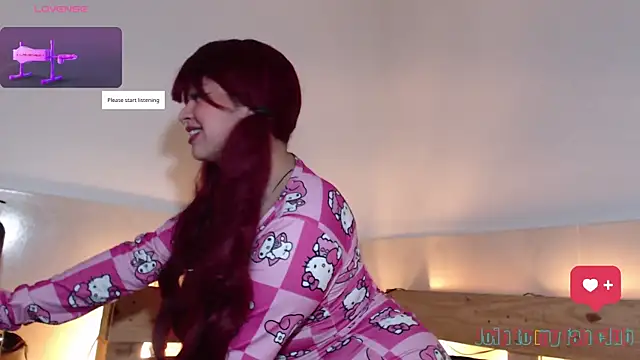 Snapshot of Bitsy_Messy chatting on 10-31-25, 05:41 Bitsy Messy online show from 10-31-25, 05:41