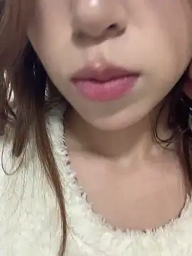 Aimeil online show from 03-27-26, 03:12