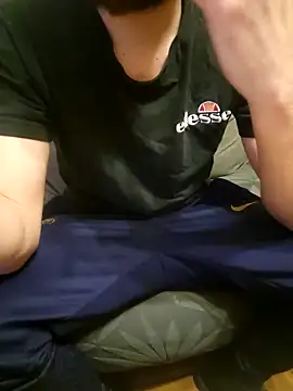 leloupblanc5304 online show from 02-01-26, 08:51