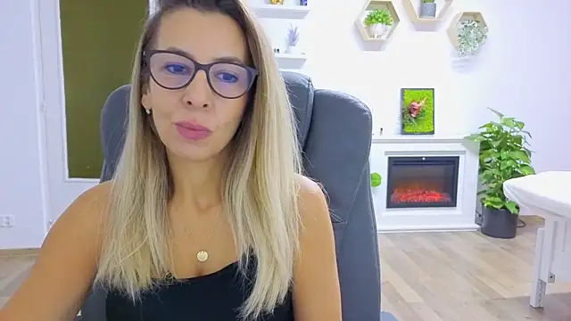 SukyGirl online show from 10-07-25, 07:27