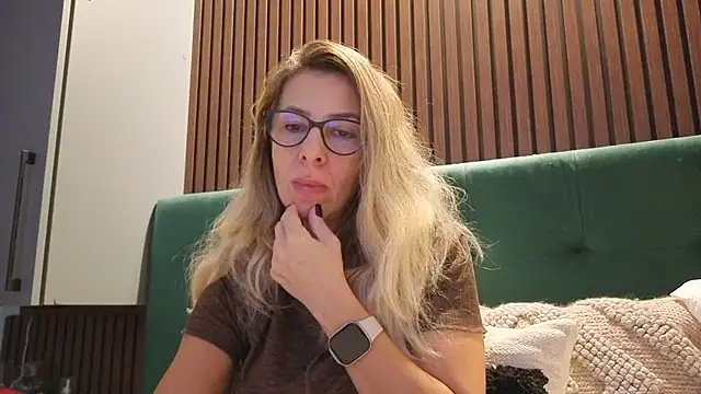 SukyGirl online show from 11-12-25, 11:10