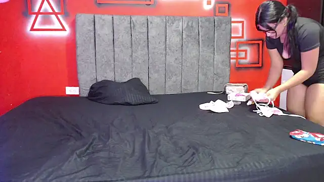 dirty couple22 online show from 10-05-25, 02:04