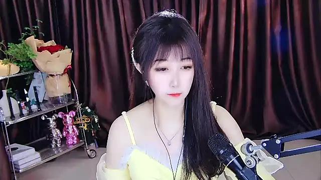 Snapshot of xiaoya666--baby chatting on 02-26-25, 02:46 xiaoya666--baby online show from 02-26-25, 02:46