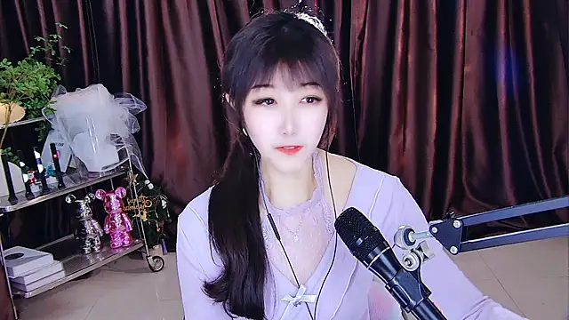 Snapshot of xiaoya666--baby chatting on 03-08-25, 02:51 xiaoya666--baby online show from 03-08-25, 02:51