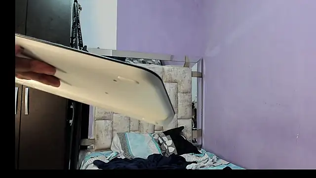 Snapshot of ReisheII_Andersom chatting on 01-17-25, 09:39 ReisheII Andersom online show from 01-17-25, 09:39