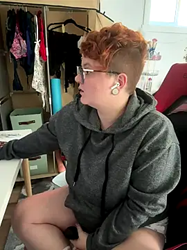 Sweetleeahxx online show from 09-30-25, 01:16