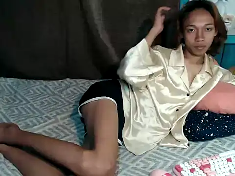 Snapshot of imtwinky chatting on 10-27-25, 03:49 imtwinky online show from 10-27-25, 03:49