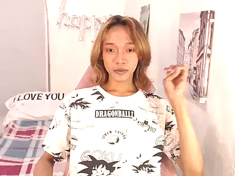 Snapshot of imtwinky chatting on 03-13-26, 12:01 imtwinky online show from 03-13-26, 12:01