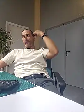 Lucas   81 online show from 04-07-26, 06:30