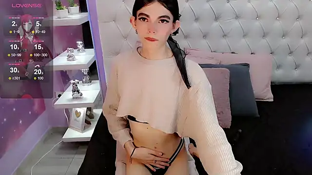 Snapshot of CuteAri chatting on 12-22-24, 08:25 CuteAri online show from 12-22-24, 08:25