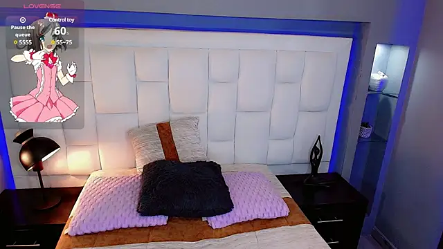 Snapshot of CuteAri chatting on 02-17-25, 08:36 CuteAri online show from 02-17-25, 08:36