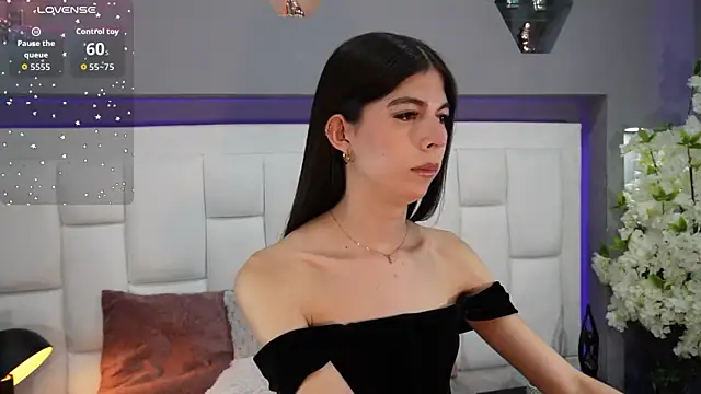 Snapshot of CuteAri chatting on 09-25-25, 08:45 CuteAri online show from 09-25-25, 08:45