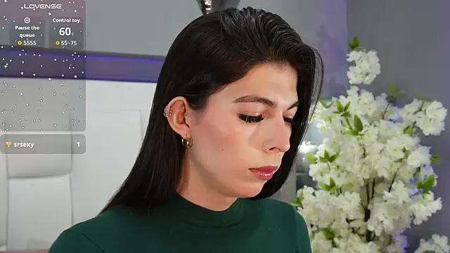 Snapshot of CuteAri chatting on 09-28-25, 07:19 CuteAri online show from 09-28-25, 07:19