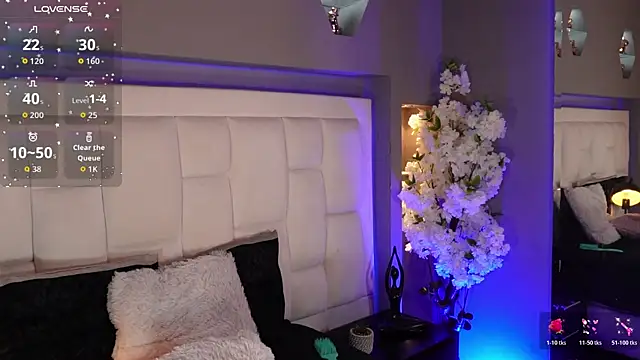 CuteAri online show from 11-16-25, 08:36