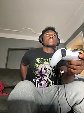 Festivitiesking1 online show from 10-31-25, 08:37