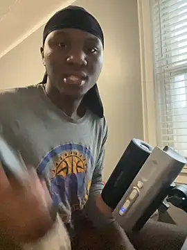 Festivitiesking1 online show from 11-20-25, 01:00