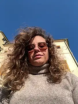 Snapshot of ItalianiMuli chatting on 02-20-25, 02:35 ItalianiMuli online show from 02-20-25, 02:35