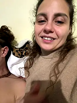 Snapshot of ItalianiMuli chatting on 11-17-25, 08:36 ItalianiMuli online show from 11-17-25, 08:36