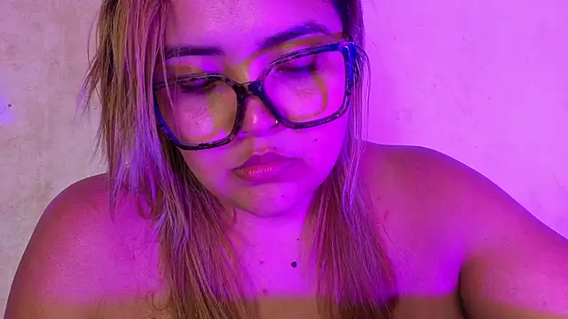 Snapshot of Agatha_humidity chatting on 05-31-26, 09:16 Agatha humidity online show from 05-31-26, 09:16