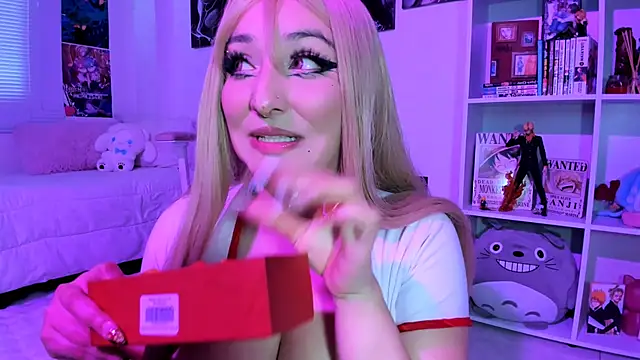 julyana  online show from 03-08-25, 04:28