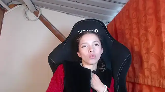 sweetdam12 online show from 02-14-25, 08:05