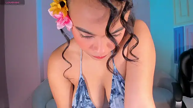 CarlaSmithX online show from 10-24-25, 12:45