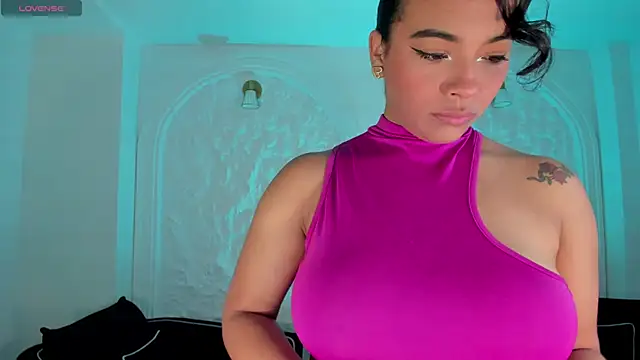 CarlaSmithX online show from 10-25-25, 12:34