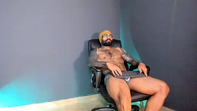 Brock hurn1 online show from 02-19-25, 02:23