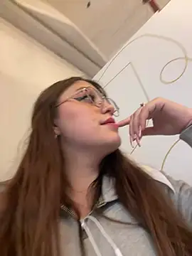 sweet valery21 online show from 03-06-25, 02:18