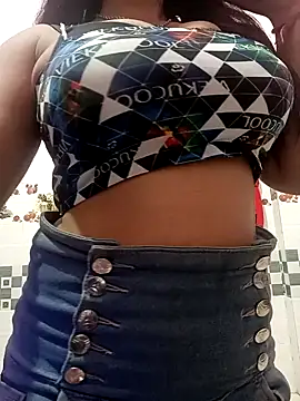Snapshot of cute-mahek chatting on 01-28-25, 01:49 cute-mahek online show from 01-28-25, 01:49