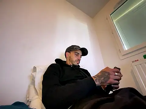 Rebeu313 online show from 10-18-25, 11:00