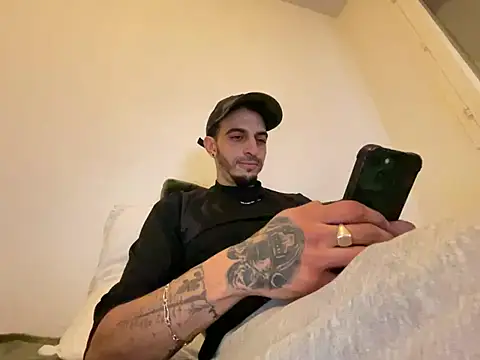 Rebeu313 online show from 01-12-26, 06:46