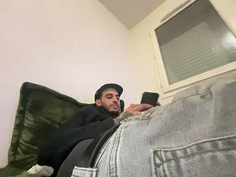 Rebeu313 online show from 01-16-26, 01:31