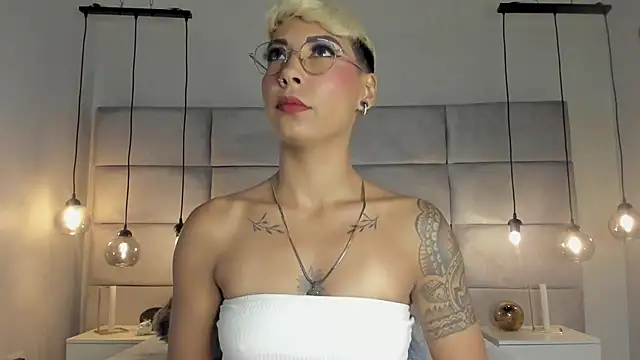 MiaMorgan  online show from 01-29-25, 12:02