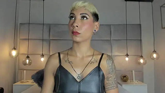 MiaMorgan  online show from 02-01-25, 12:05