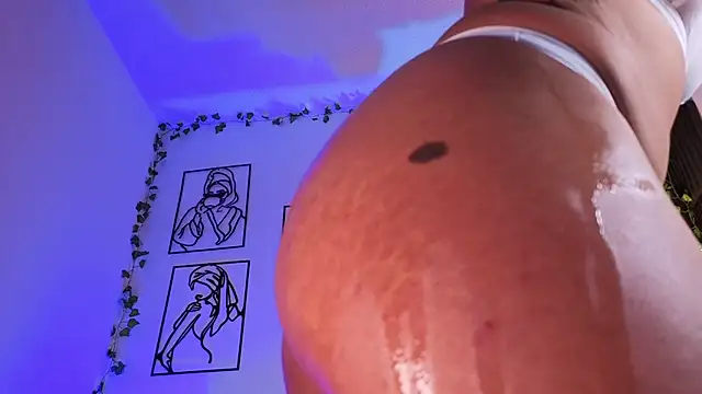 MiaMorgan  online show from 10-18-25, 01:23