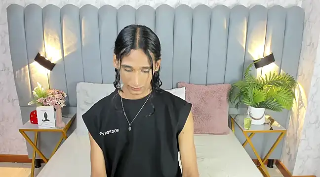 skyyfoxpraga online show from 01-07-25, 12:31