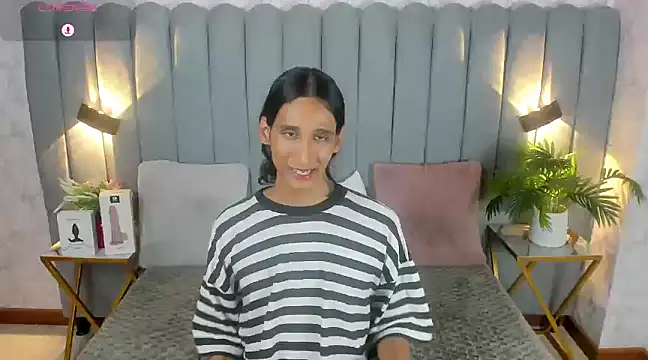 skyyfoxpraga online show from 01-11-25, 06:54