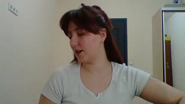 MiaStika online show from 03-20-25, 05:47
