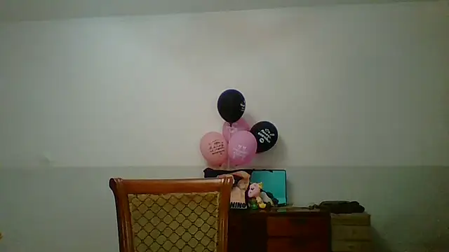 MiaStika online show from 09-16-25, 03:57