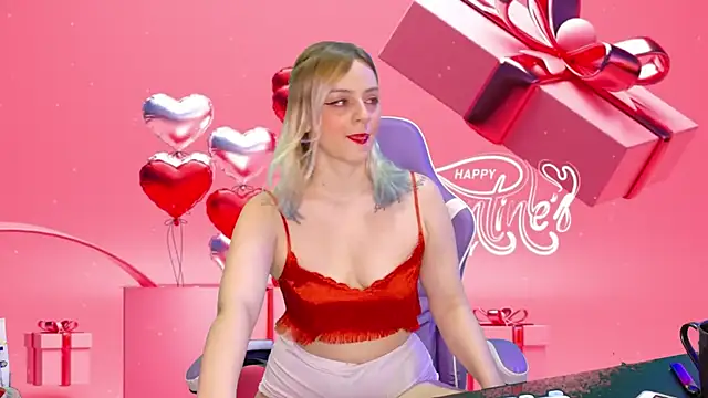 Snapshot of Dolce--Mia---Bianchi__07 chatting on 02-02-25, 06:48 Dolce--Mia---Bianchi 07 online show from 02-02-25, 06:48