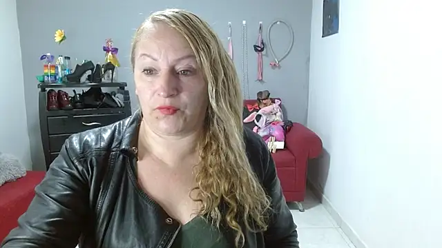 Snapshot of emperabigbootybigass chatting on 02-03-25, 12:14 emperabigbootybigass online show from 02-03-25, 12:14