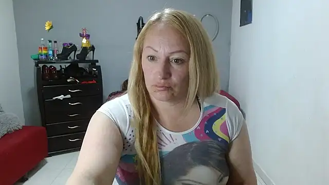 Snapshot of emperabigbootybigass chatting on 02-08-25, 03:21 emperabigbootybigass online show from 02-08-25, 03:21