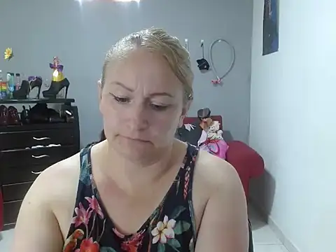 Snapshot of emperabigbootybigass chatting on 02-12-25, 06:51 emperabigbootybigass online show from 02-12-25, 06:51